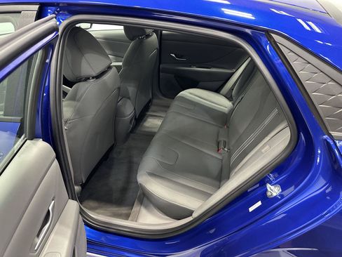 Certified 2025 Hyundai Elantra Sport FWD image 22