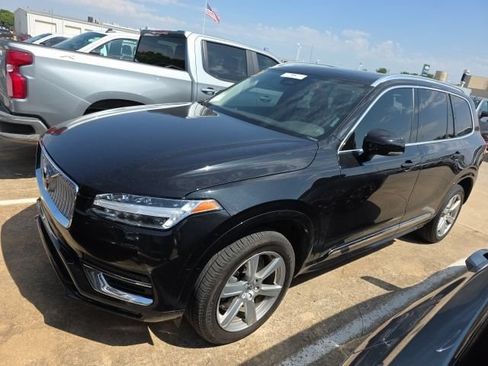 Used 2024 Volvo XC90 B5 Core AWD/4WD image 2