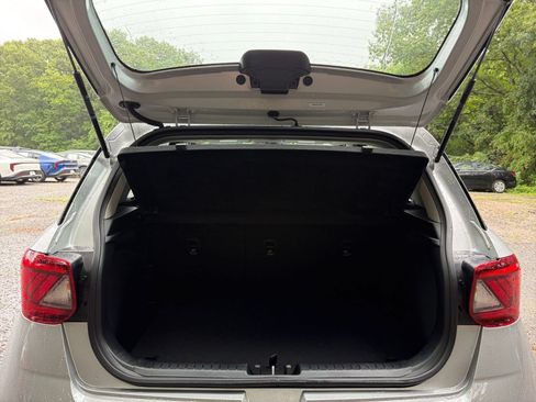 Used 2026 Hyundai Venue SEL FWD image 31