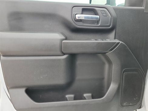 Used 2022 GMC Sierra 2500 Pro w/ Convenience Package image 17