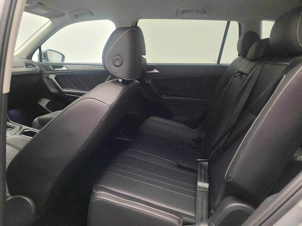 Used 2023 Volkswagen Tiguan SE FWD image 18