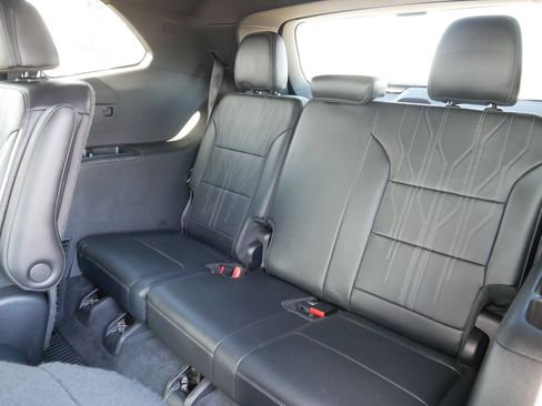 Certified 2025 Buick Enclave Avenir w/ Super Cruise Package image 37