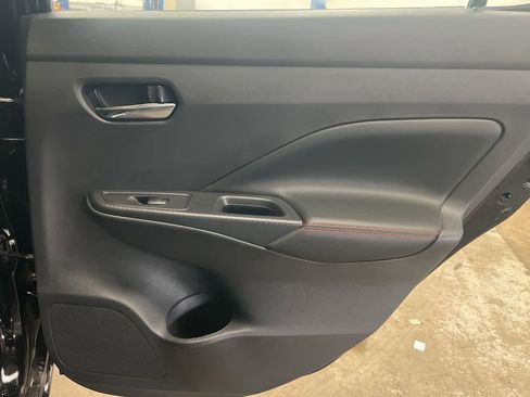 New 2025 Nissan Versa SR image 32