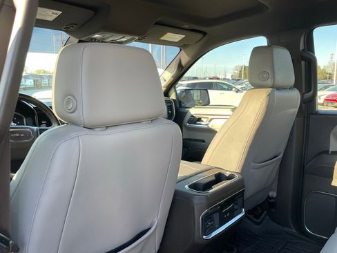 Used 2023 GMC Sierra 1500 SLT w/ SLT Premium Package AWD/4WD image 26