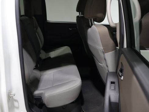 Used 2024 Nissan Frontier SV w/ SV Convenience Package AWD/4WD image 20