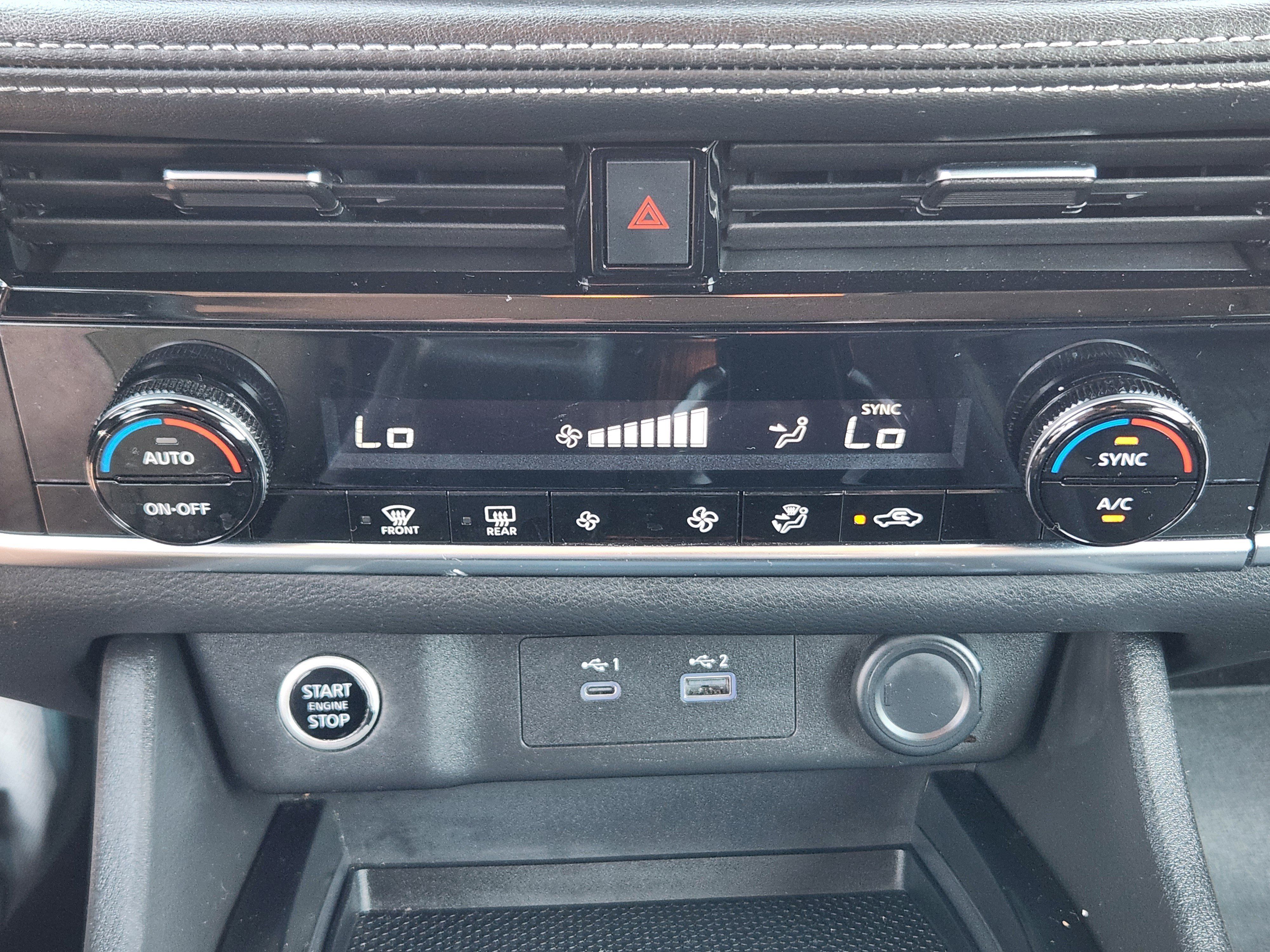 Used 2022 Nissan Rogue SV AWD/4WD image 14