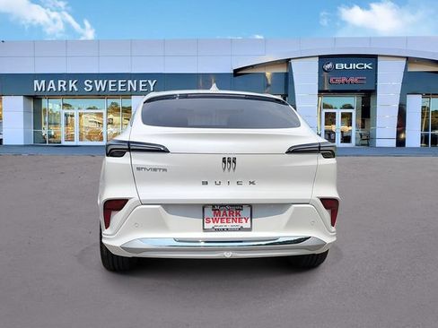 Used 2025 Buick Envista Avenir FWD image 30