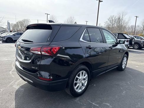Used 2023 Chevrolet Equinox LT w/ Driver Convenience Package image 8