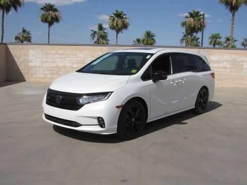 Certified 2023 Honda Odyssey Sport image 1