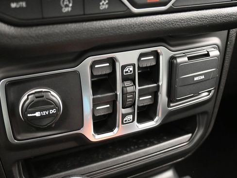 New 2026 Jeep Gladiator Sport image 20