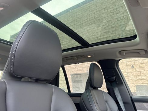 New 2026 Volvo XC90 T8 Ultra w/ Protection Package AWD/4WD image 19