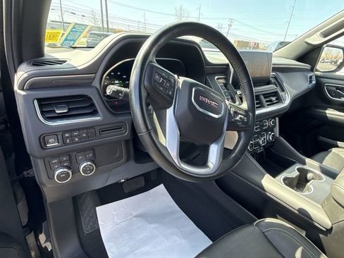 Certified 2023 GMC Yukon XL SLT w/ SLT Premium Package AWD/4WD image 10