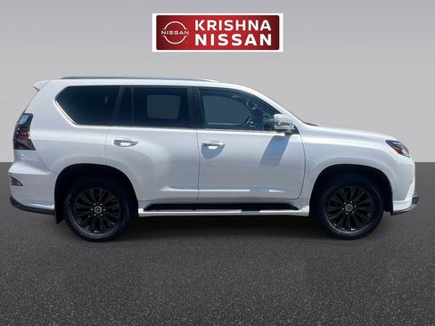 Used 2023 Lexus GX 460 Luxury w/ Sport Design Package AWD/4WD image 4