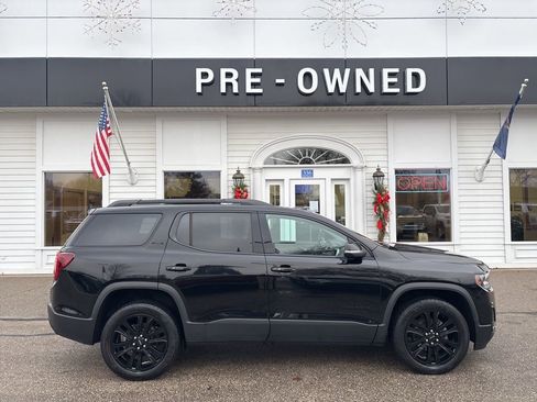 Certified 2023 GMC Acadia SLE w/ Driver Convenience Package image 4