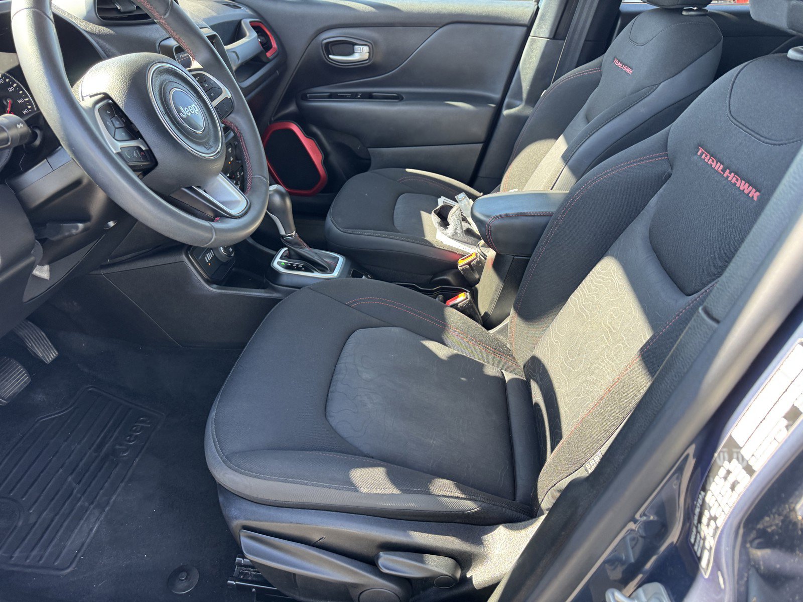 Used 2023 Jeep Renegade Trailhawk AWD/4WD image 16