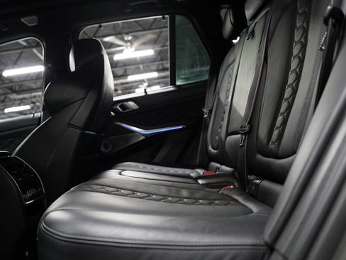 Used 2021 BMW X5 M w/ Competition Package AWD/4WD image 25