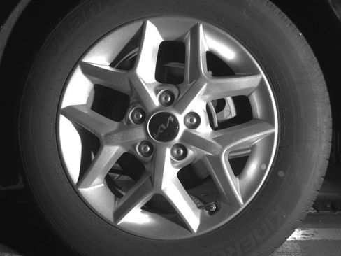 Used 2025 Kia Soul LX w/ LX Technology Package FWD image 21