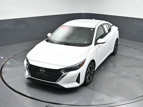 Used 2024 Nissan Sentra SV image 32