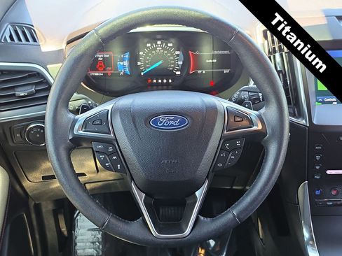 Used 2020 Ford Edge Titanium w/ Equipment Group 301A AWD/4WD image 19