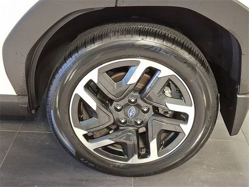 Certified 2025 Subaru Forester Limited image 8