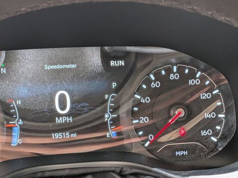 Used 2023 Jeep Compass Latitude AWD/4WD image 7