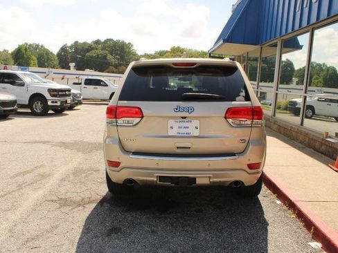 Used 2015 Jeep Grand Cherokee Overland w/ Advanced Technology Group AWD/4WD image 5