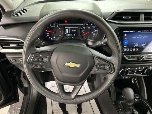 Certified 2023 Chevrolet TrailBlazer LT w/ Convenience Package AWD/4WD image 4