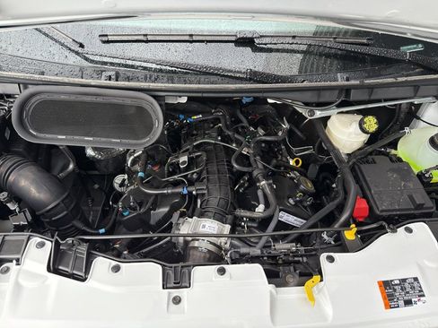 New 2025 Ford Transit 250 Low Roof AWD image 29