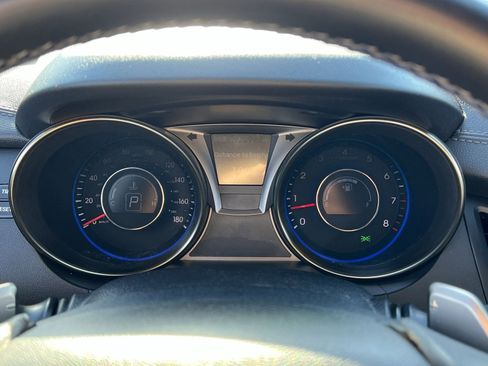 Used 2016 Hyundai Genesis 3.8 image 17