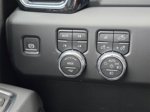 New 2026 GMC Sierra 1500 Denali w/ Denali Carbonpro Edition image 17