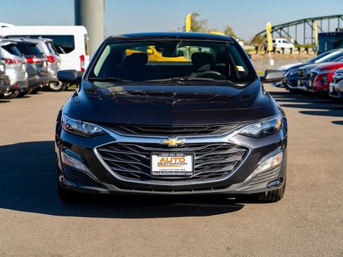 Used 2023 Chevrolet Malibu LT image 2