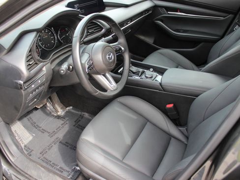 Used 2025 MAZDA MAZDA3 s FWD image 9