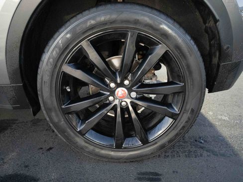 Used 2020 Jaguar E-PACE SE image 30