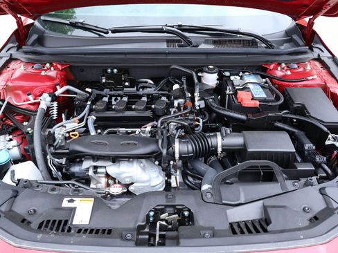 Used 2025 Honda Accord SE image 9