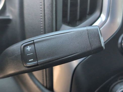 Certified 2022 Chevrolet Silverado 2500 LT AWD/4WD image 15