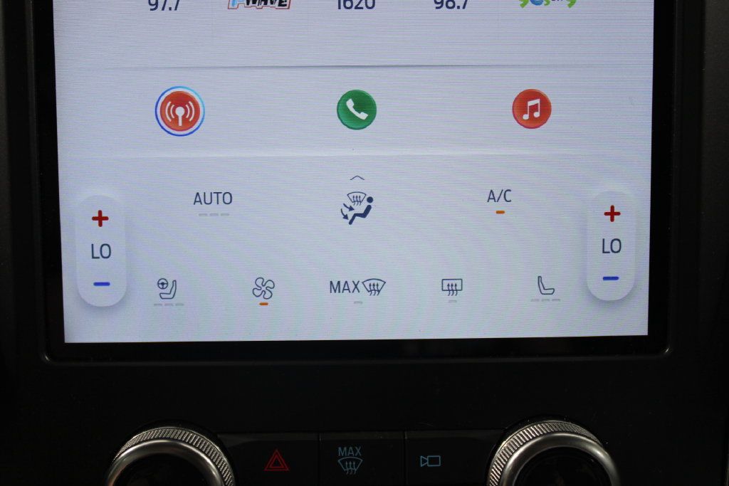 Used 2024 Ford Edge Titanium AWD/4WD image 44
