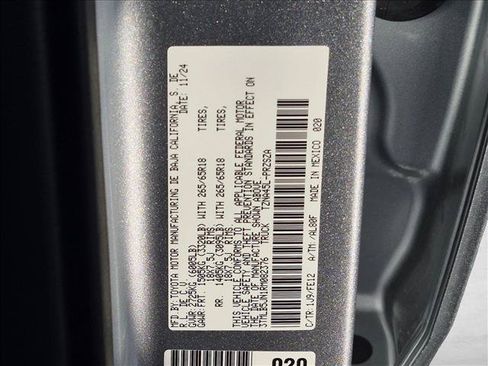 Used 2024 Toyota Tacoma TRD Sport AWD/4WD image 25