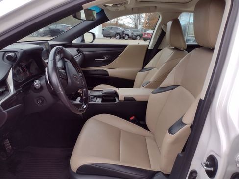 Used 2019 Lexus ES 350 image 11