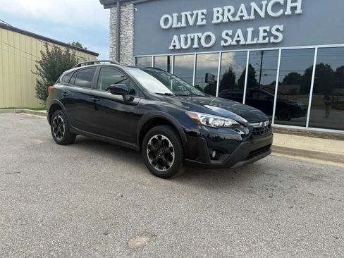 Used 2023 Subaru Crosstrek 2.0i Premium AWD/4WD image 2