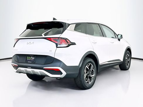 Used 2025 Kia Sportage LX AWD/4WD image 9