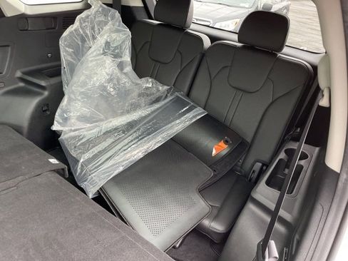 Certified 2023 Kia Sorento S w/ Panoramic Sunroof Package image 32