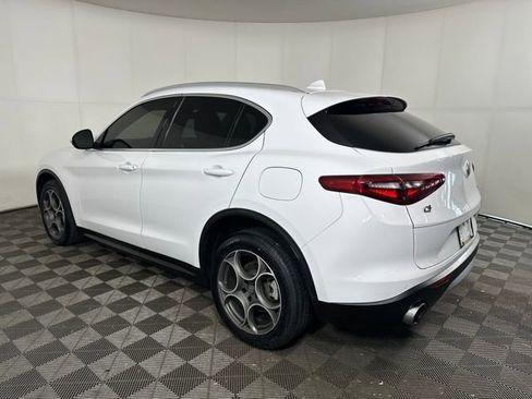 Used 2020 Alfa Romeo Stelvio AWD image 5