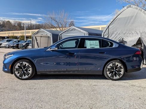 New 2026 BMW 530i xDrive image 5