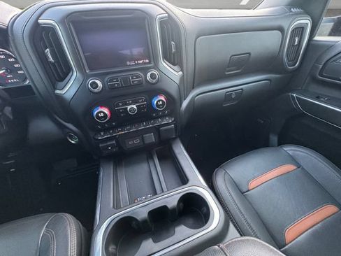 Used 2023 GMC Sierra 2500 AT4 w/ AT4 Premium Plus Package AWD/4WD image 3
