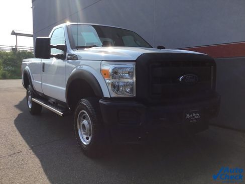 Used 2015 Ford F250 XL w/ Snow Plow Prep Package image 3