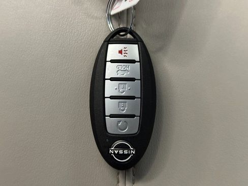 Used 2023 Nissan Altima 2.5 SV image 17