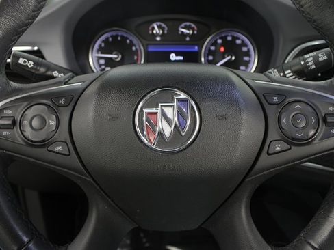 Used 2021 Buick Enclave Essence w/ LPO, Luxury Package image 12