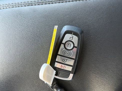 Certified 2024 Ford Edge SEL w/ Convenience Package image 14