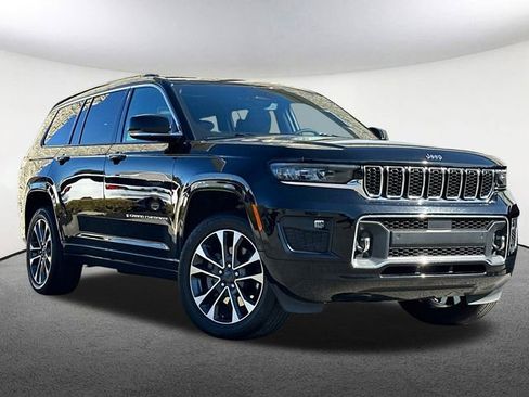 Used 2024 Jeep Grand Cherokee L Overland w/ Rear Seat Video Group I image 2