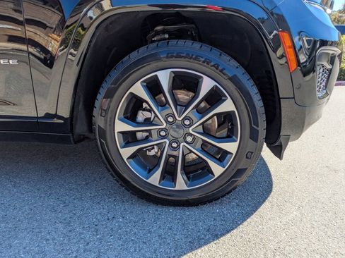 Certified 2021 Jeep Grand Cherokee L Overland w/ Luxury Tech Group IV image 6